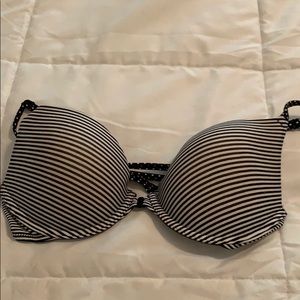 Victoria’s Secret bra